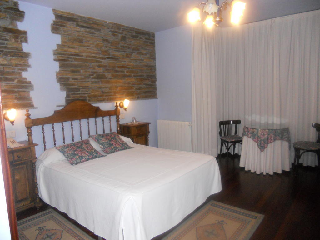 Hotel Taramundi Quarto foto